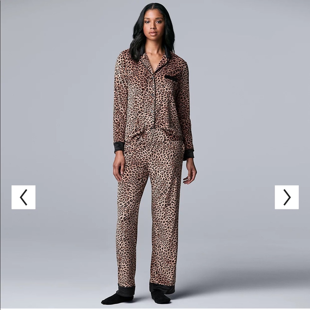 Vera Wang Pajama Set